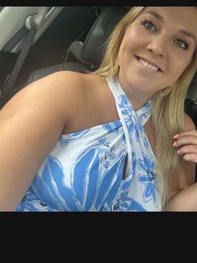 🩵🤍💙 Lilly Pulitzer halter romper